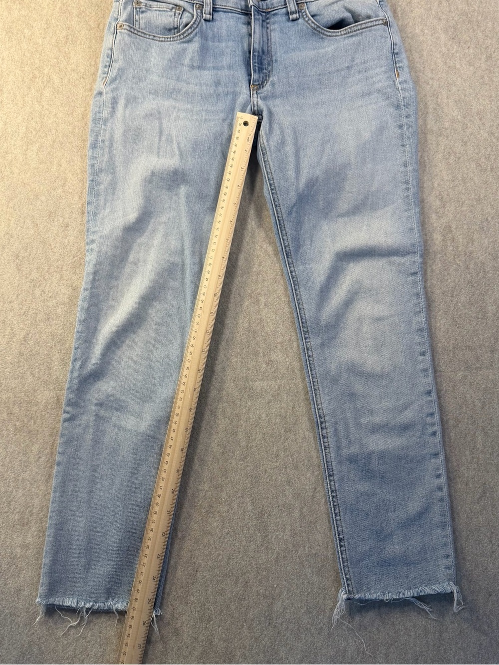 Rag & Bone Light Wash low rise ankle slim boyfriend Jeans, size 25